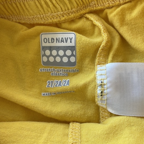 🌷5/$20🌷 Old Navy Skort 2T - Picture 2 of 4